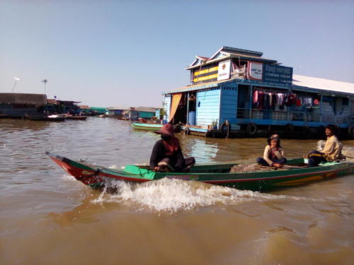 Krakor floating village